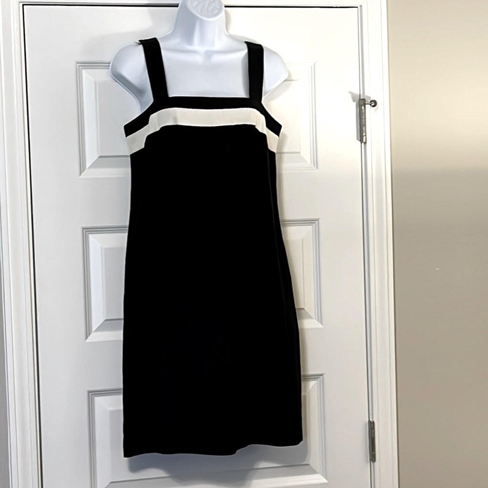 Black with white strip Ann Taylor sz6 sundress